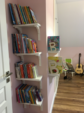 Artykuł: “Bookshelf tour” czyli wycieczka po półce z książkami  - Zdjęcie 23886