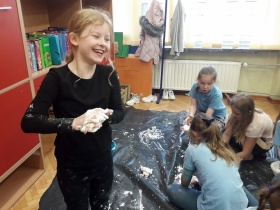 Artykuł: Klasa 2a wyczarowała śnieg! Nie wierzycie..? - Zdjęcie 32613