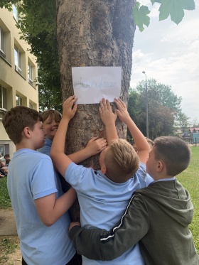 Artykuł: Przytulajcie z nami drzewa!   #straznicylasow  - Zdjęcie 354110