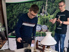Artykuł: Lampą i sercem rozświetlał ludziom życie - Zdjęcie 50495