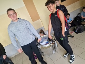 Artykuł: No backpack day czyli Dzień bez plecaka - Zdjęcie 51104