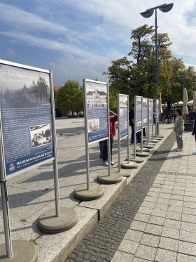 Artykuł:  Zburzone nienawiścią wydźwignięte pracą  - Zdjęcie 53745