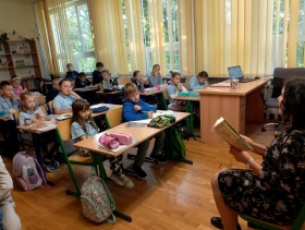 Artykuł: Ogólnopolski Dzień Głośnego Czytania w naszej szkole - Zdjęcie 54133
