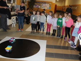 Artykuł: Spotkanie z przedszkolakami – magia robotyki w naszej szkole! - Zdjęcie 55724