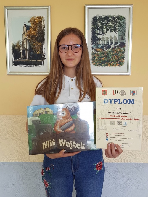 Artykuł: Natalia Hendzel zajęła III miejsce w ogólnopolskim konkursie „Nasi sąsiedzi – Żydzi”. - Zdjęcie 10961