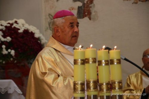 Artykuł: Jubileusz stulecia nadania szkole imienia patrona - Zdjęcie 12072