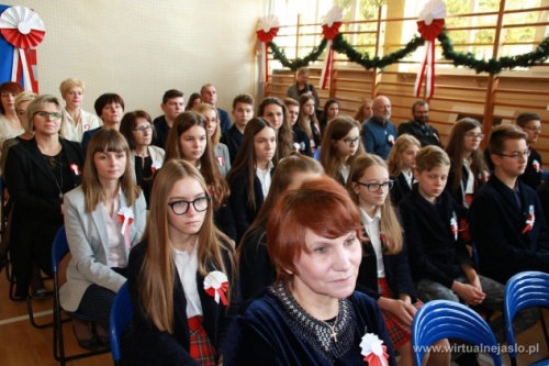 Artykuł: Jubileusz stulecia nadania szkole imienia patrona - Zdjęcie 12094