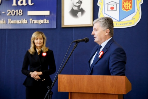 Artykuł: Jubileusz stulecia nadania szkole imienia patrona - Zdjęcie 12093