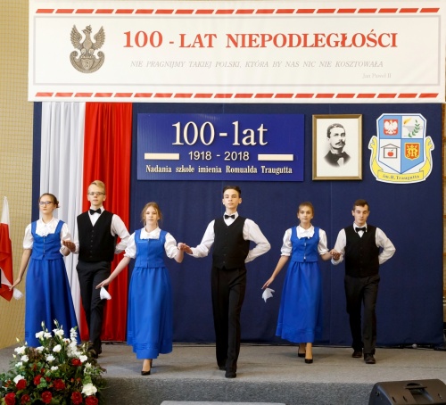 Artykuł: Jubileusz stulecia nadania szkole imienia patrona - Zdjęcie 12111