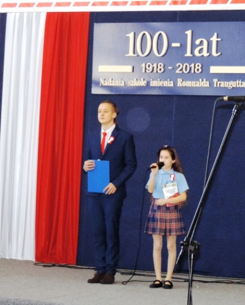 Artykuł: Jubileusz stulecia nadania szkole imienia patrona - Zdjęcie 12118