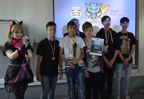 Artykuł: Mło-dzikowy Turniej E-Sportowy 2019 o Puchar Dyrektora ZST - Zdjęcie 15101