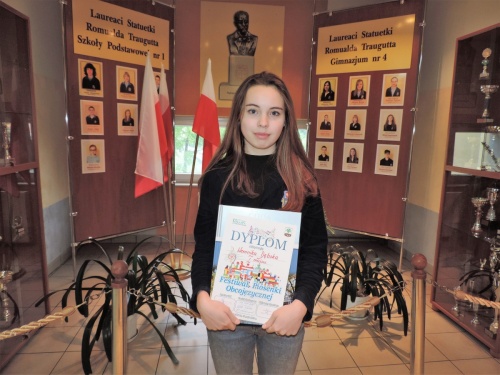 Artykuł:  Weronika wyśpiewała I miejsce - Zdjęcie 15431