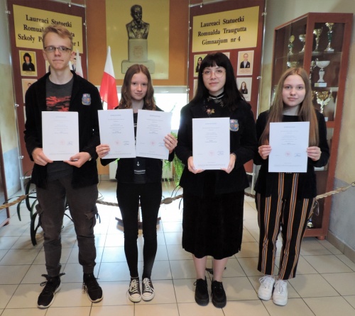 Artykuł: Laureat i finaliści konkursów kuratoryjnych - Zdjęcie 15471