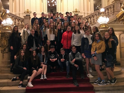 Artykuł: Kultura przez duże 