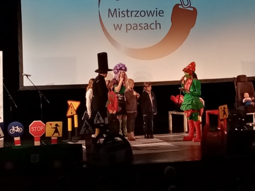 Artykuł: Mistrzowie w pasach - lekcja bezpieczeństwa z LOTOSEM - Zdjęcie 18573
