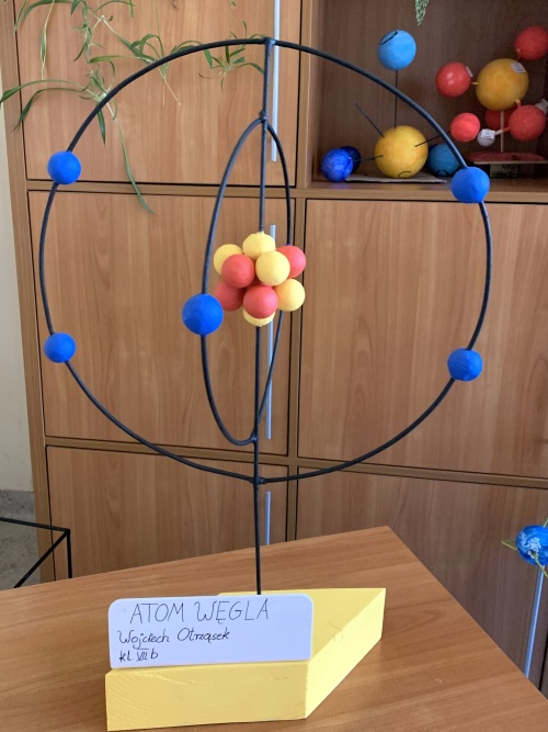 Artykuł: Niezwykły świat atomów - Zdjęcie 33512