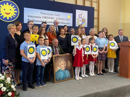 Artykuł: Wspaniała gala wręczenia Orderu Uśmiechu prof.K.Myśliwcowi za nami! - Zdjęcie 37697