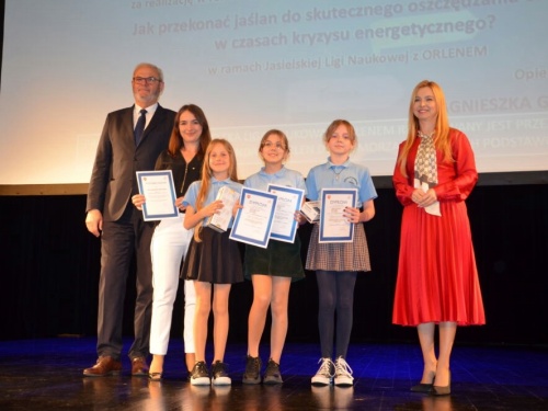 Artykuł: Gala VIII Edycji Jasielskiej Ligi Naukowej z Orlenem - Zdjęcie 43973