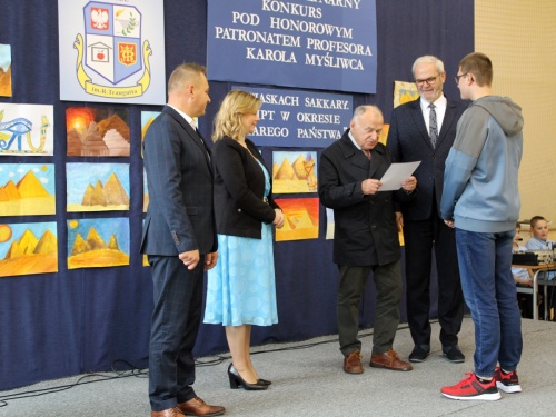Artykuł: I Wojewódzki Konkurs Interdyscyplinarny pod Patronatem Profesora Karola Myśliwca - ROZSTRZYGNIĘTY! - Zdjęcie 46693