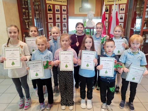 Artykuł: Wyniki konkursu plastyczno - językowego - Zdjęcie 48232