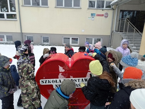 Artykuł: Serce do pomagania - Zdjęcie 48871