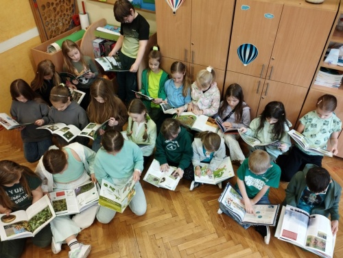 Artykuł: II Międzynarodowy Dzień Książki dla Dzieci z Europe Direct Rzeszów. Przystanek – Ziemia! - Zdjęcie 50611