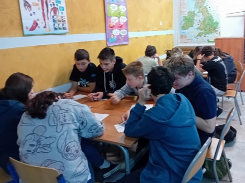 Artykuł: Być kimś, być sobą - Zdjęcie 55443