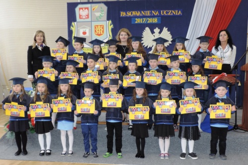 Artykuł: Uroczystym ślubowaniem uczniowie uczcili Święto Odzyskania Niepodległości - Zdjęcie 6542