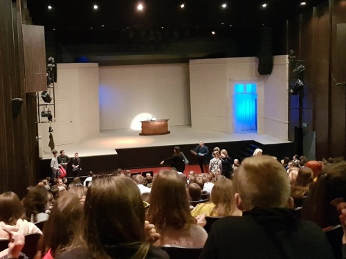 Artykuł: Z wizytą w teatrze  - Zdjęcie 7512