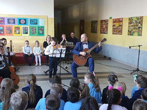 Artykuł: Noworoczne klimaty - koncert „ Kolęd i pastorałek